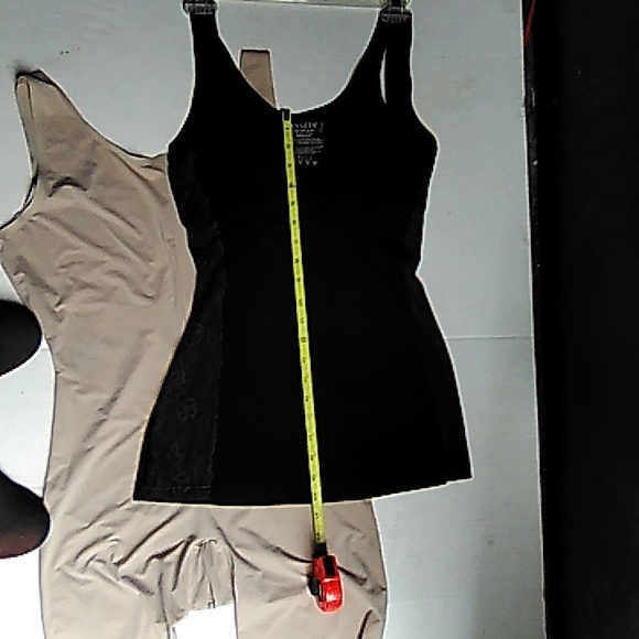 Spanx X 2 - Picture 12 of 16